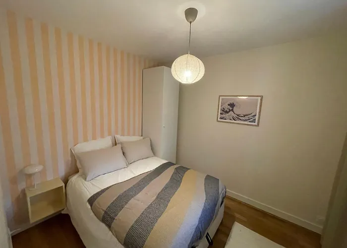 Ajania, Appt Avec Parking Et Petit Jardin Prive Apartment Caen